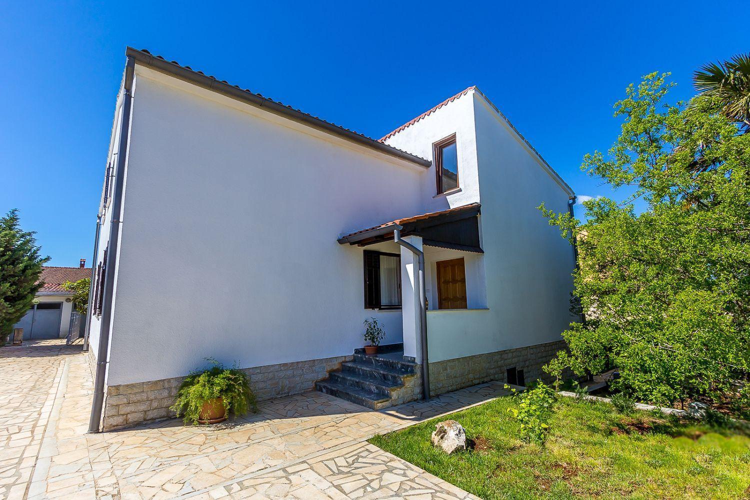 Neu Renovierte Ferienwohnung Mit Klima, Wlan, Terrasse Und Grill Pula Ngoại thất bức ảnh