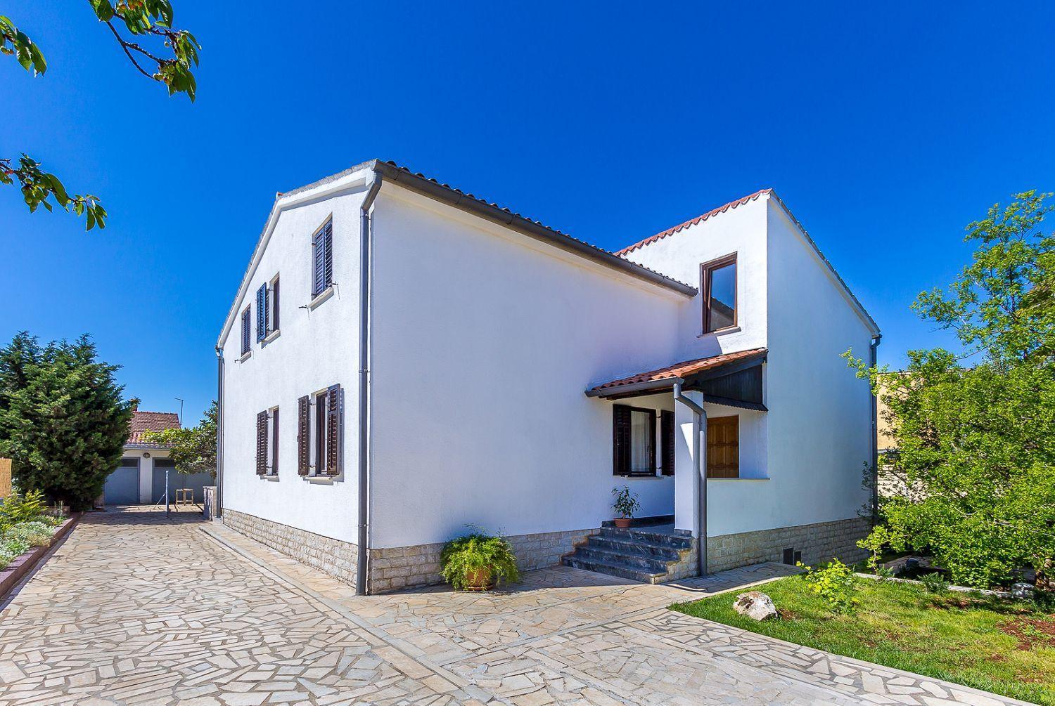 Neu Renovierte Ferienwohnung Mit Klima, Wlan, Terrasse Und Grill Pula Ngoại thất bức ảnh