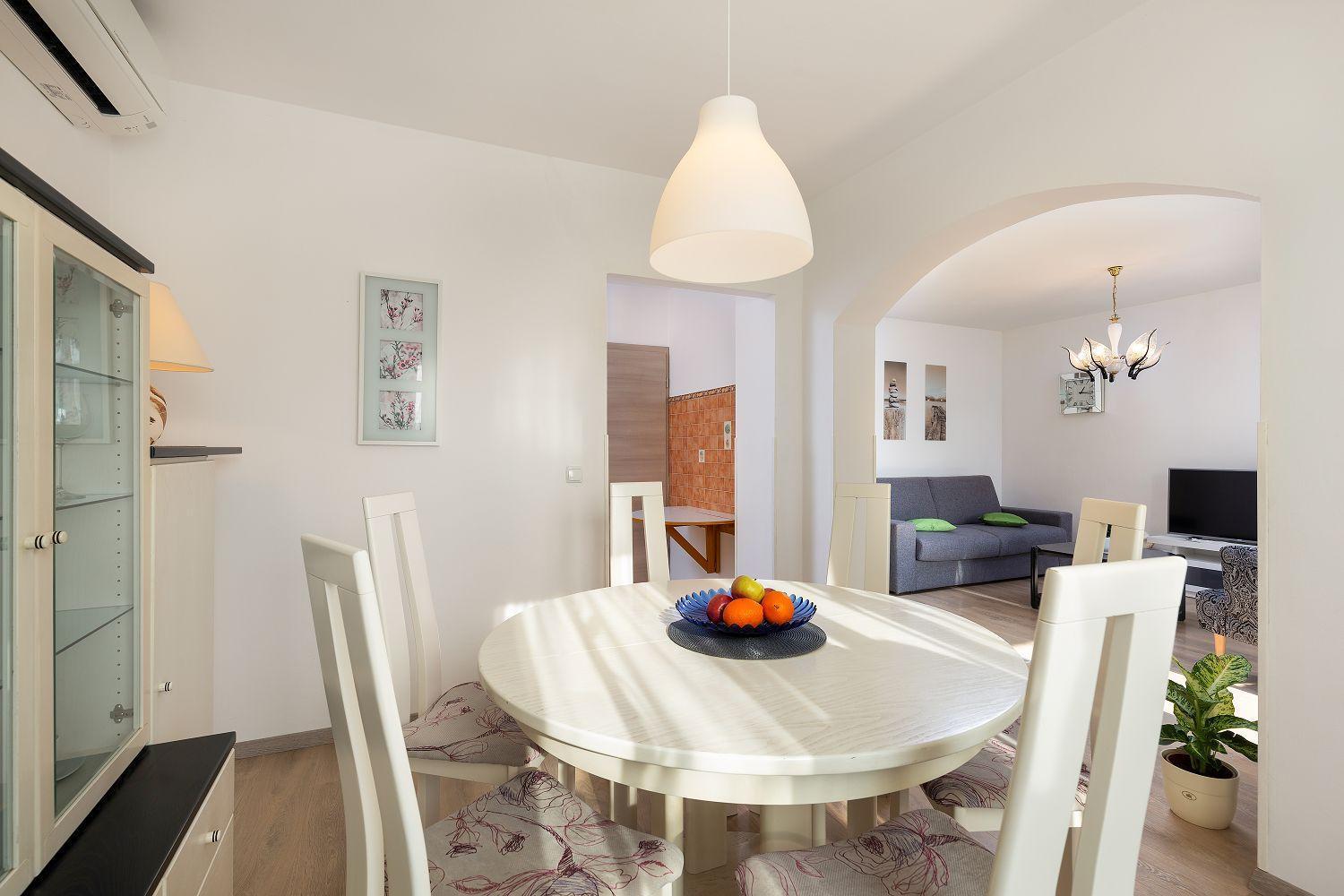 Neu Renovierte Ferienwohnung Mit Klima, Wlan, Terrasse Und Grill Pula Ngoại thất bức ảnh